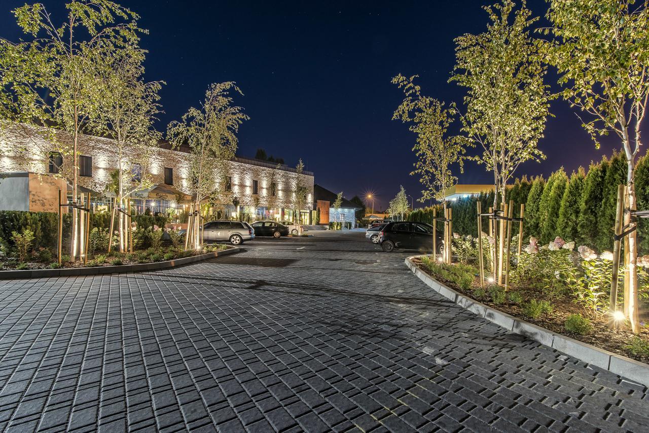 Edels Hotel Chelm Exterior photo